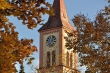 St. Andreas, herbstlich umkränzt