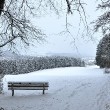 Bänkli im Schnee