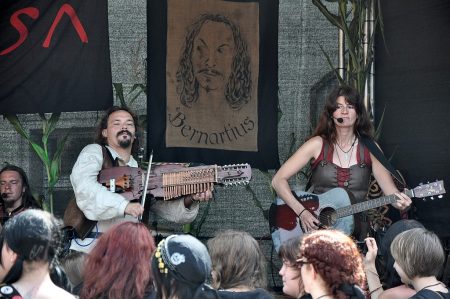 Die Band Metusa spielte in Lauchringen Tag und Nacht durch und blieb doch bis zum Schluss gewohnt energiegeladen (Foto: Martin Dühning).