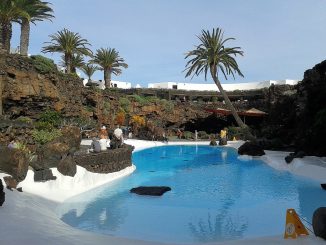 Künstlicher Pool beim Jameos del Agua