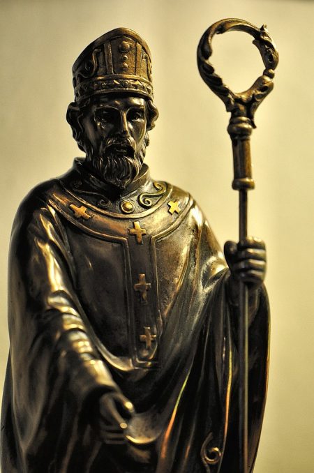St. Patrick als Bronzestatue