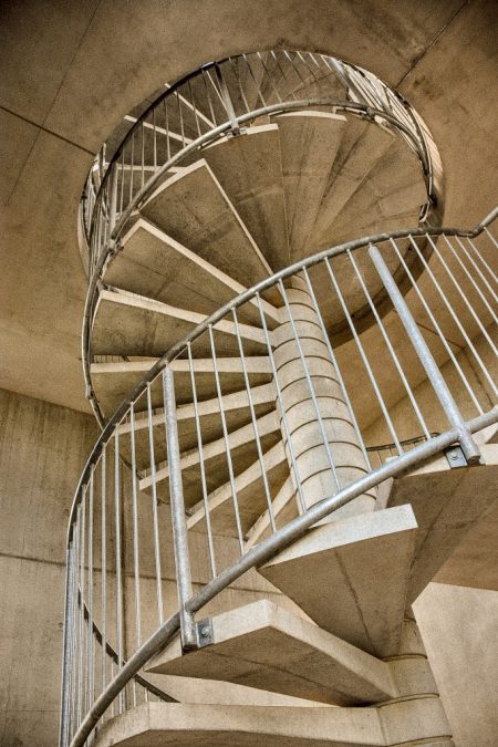 Wendeltreppe im Abendlicht (Foto: Martin Dühning)