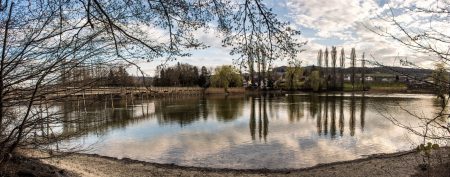 Panorama nach Eschenz hin mit der großen Holzbrücke zur Insel Werd (Foto: Martin Dühning)