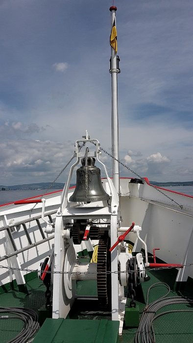 Schiffsglocke der "Baden" bei unserer Überfahrt nach Meersburg (Foto: Martin Dühning).