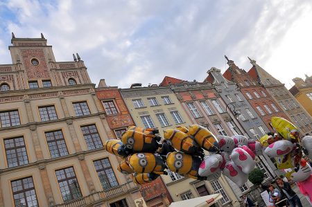 Prunkfassaden mit Luftballons (Foto: Martin Dühning)