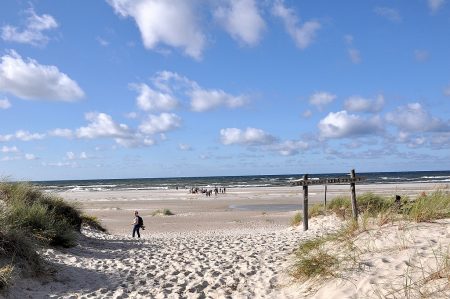 Endloser Ostseestrand im Slowinzischen Nationalpark (Foto: Martin Dühning)