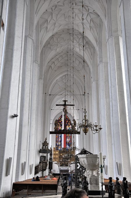 Hauptschiff der Basilika St. Marien in Danzig (Foto: Martin Dühning)