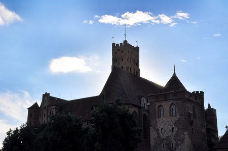 Die Marienburg im Gegenlicht (Foto: Martin Dühning)