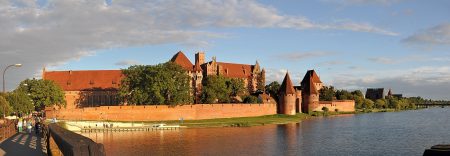 Abendstimmung bei der Marienburg (Foto: Martin Dühning)