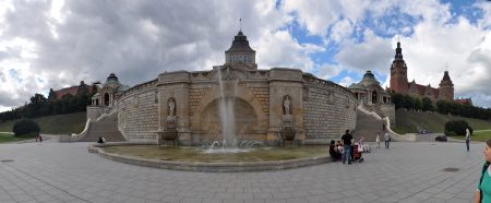 Brunnen vor der Hakenterrasse in Stettin (Foto: Martin Dühning)