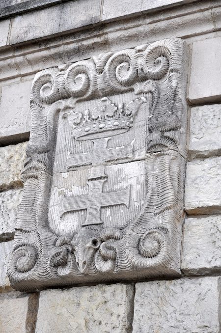 Wappenschild zur "Provinzstadt" Danzig auf der Plattform der Hakenterrasse (Foto: Martin Dühning)