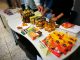 Mangoprodukte aus dem fairen Handel beim Sommerfest 2017 (Foto: Martin Dühning)