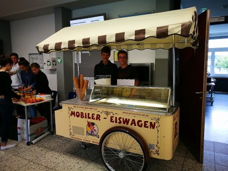 der Faires-Eis-Stand beim Sommerfest 2017 (Foto: Martin Dühning)