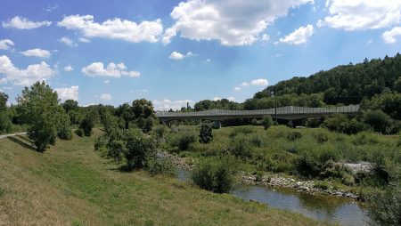 Wutach und Schnellstraße bei Tiengen (Foto: Martin Dühning)