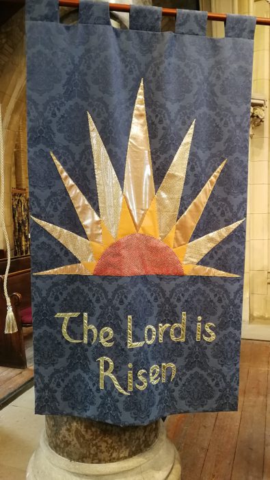 "The Lord is Risen" - Banner in der St. Trinity Kirche, Llandudno (Foto: Martin Dühning)