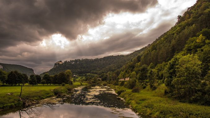 Donautal von Hausen im Tal aus betrachtet (Foto: Martin Dühning)