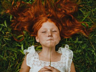 Freckled Girl in Summer (Foto: Matheus Bertelli via Pexels)