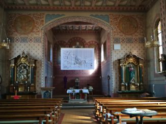 Die Kirche St. Andreas in Oberlauchringen am Palmsonntag 2021 (Foto: Martin Dühning)