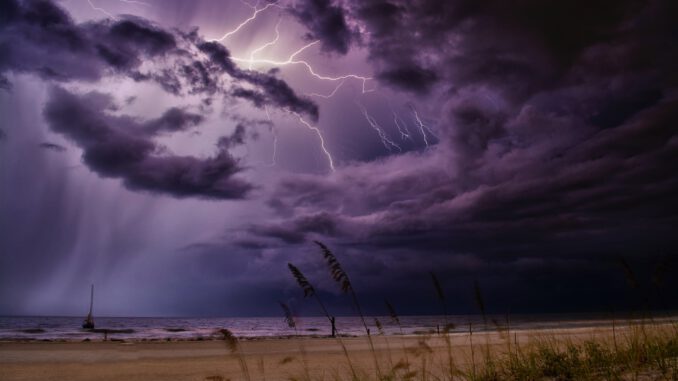 Thunderstorm (Foto: Greg via Pexels)