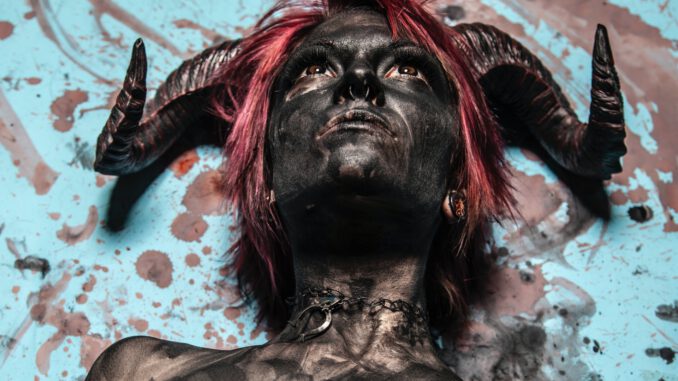 Painted Devil (Foto: IMustBeDead via Pexels)