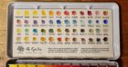 Die 48 Farben des großen A. Gallo Wasserfarbkastens (Foto: Martin Dühning)