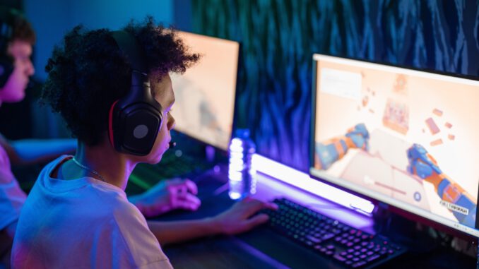 Gamer (Foto: Ron Lach via Pexels)