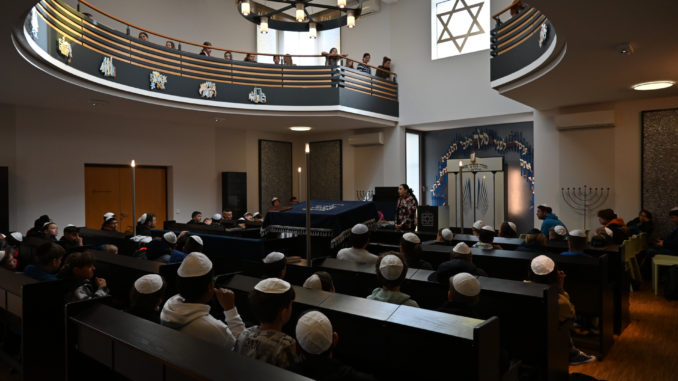 In der Synagoge Lörrach (Foto: Martin Dühning)