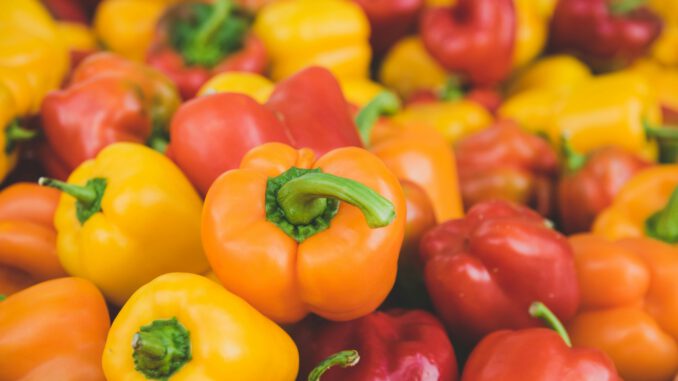 Viele, viele Paprika (Foto: Kai Pilger via Pexels)